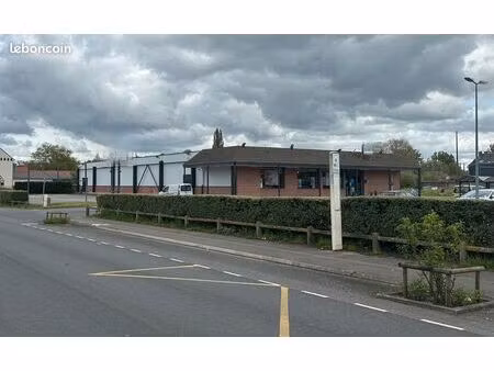 abbeville (80) - 1000 m2 - a vendre local a usage commercial  bureau ou activite