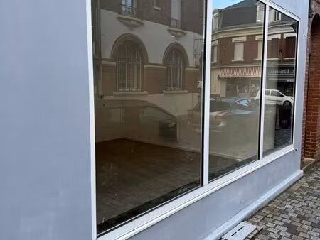 local commercial à louer – disponible immédiatement