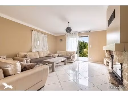 maison 5 pièces 117 m²