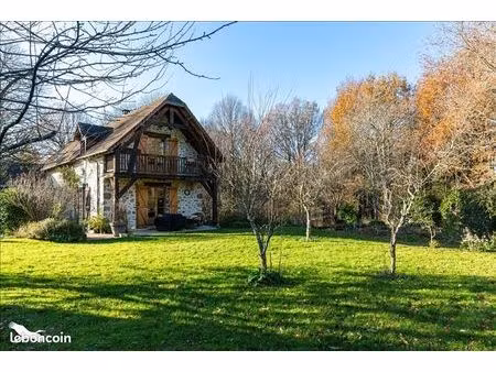 maison 5 pièces 165 m²