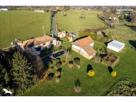 maison 7 pièces 347 m²