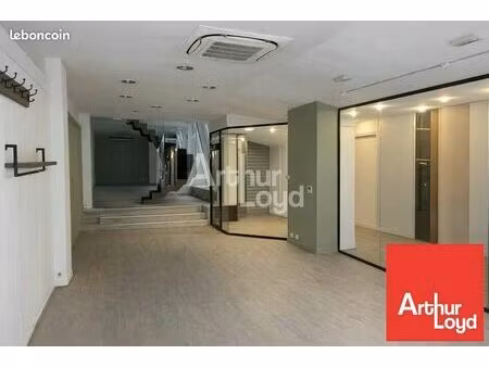 local commercial 122 m²