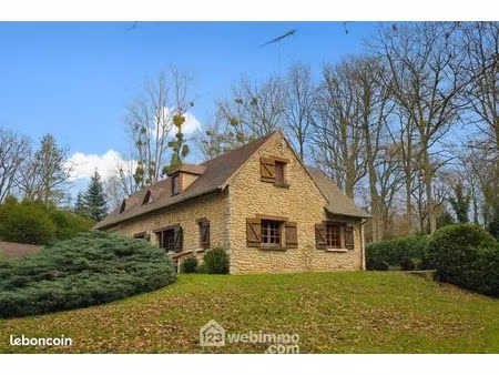 maison 6 pièces 150 m²