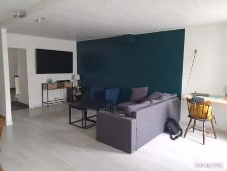 maison de bourg à louer   nieul le dolent