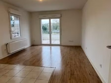 vends charmant appartement