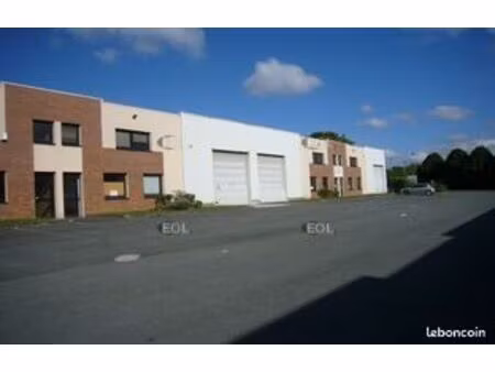 local bureaux 580 m²