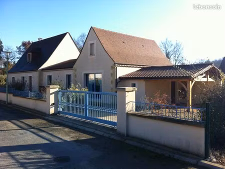 belle maison avec gite attenant