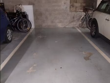 location emplacement parking alfortville