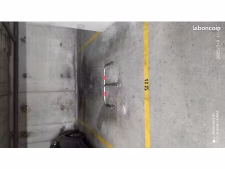 loue place de parking en sous sol
