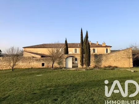 vente maison 11 pièces 650 m² saint-julien (83560)