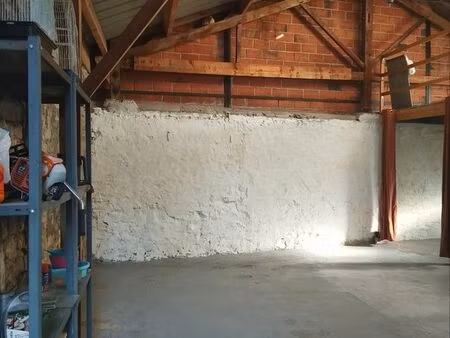 local / entrepôt de stockage / garage à louer