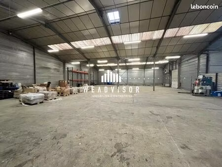 local d'activité 1 225 m²