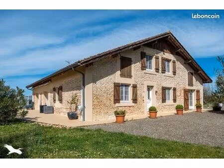 ferme 7 pièces 241 m²