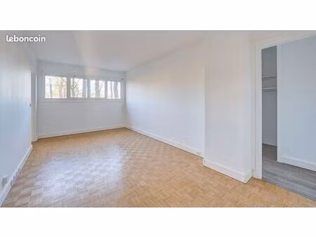 appartement 3 pièces 80 m²