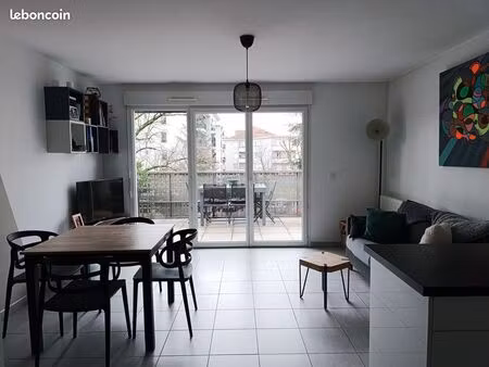 à vendre – t3 58 m² + garage – meyzieu gare