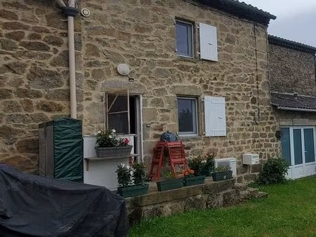 petite maison de hameau pierres meublée t1-2