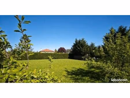 terrain plat constructible 520m2