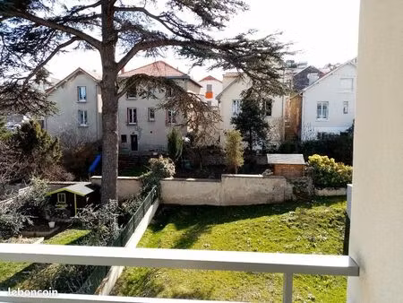 appartement 3 chambres 85m2 à clermont-fd avec balcon et garage