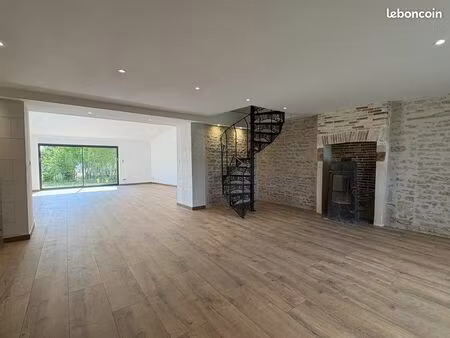 maison 4 pièces 137 m²