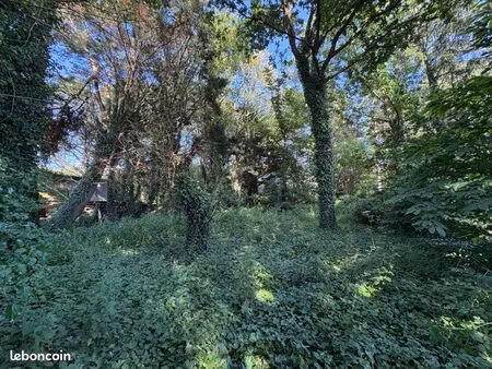 terrain 1700m2 constructible