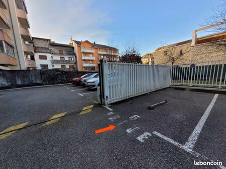 place de parking à vendre