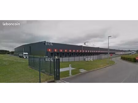 local industriel 64 128 m²