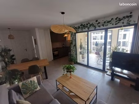 t2 meublé 45 m² – loggia plein sud  fibre & parking – aix-la-duranne