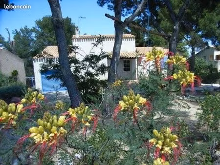 appartement 70m² non-meublé en rez-de-jardin de villa rognac