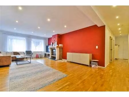 splendide appartement 3 chambres avec jardin commun!!!