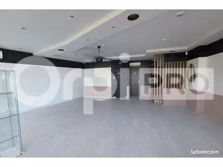 local commercial 54 m²