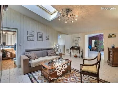 maison 8 pièces 160 m²