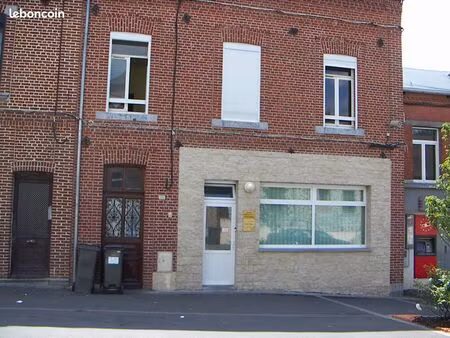 vente sci ou immeuble avec 2 appartements et un local commercial