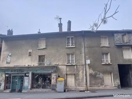 immeuble 221 m² modane