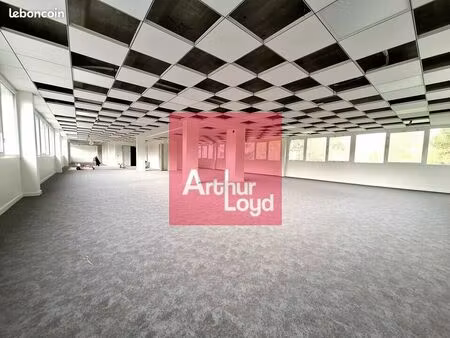 bureaux 419 m²