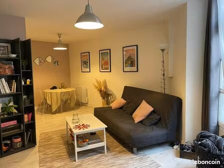 t2 meublé 250m de la gare  51m²