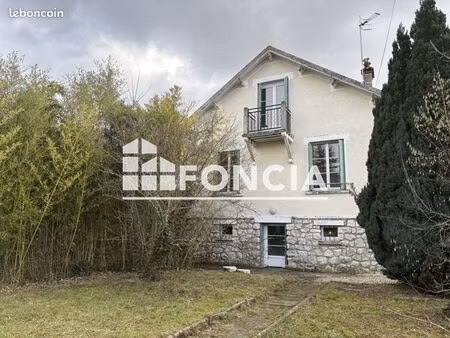 maison 6 pièces 110 m²