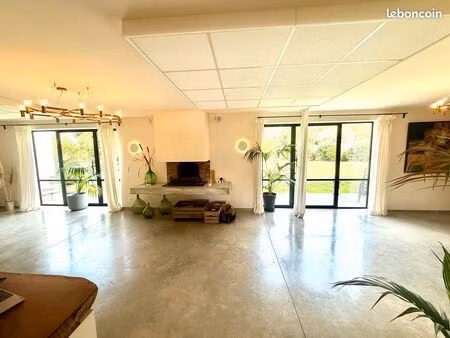 local commercial 290m2