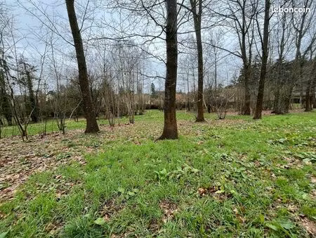 terrain 1 164 m² marines