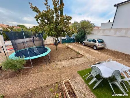 t3 avec extérieur et parking