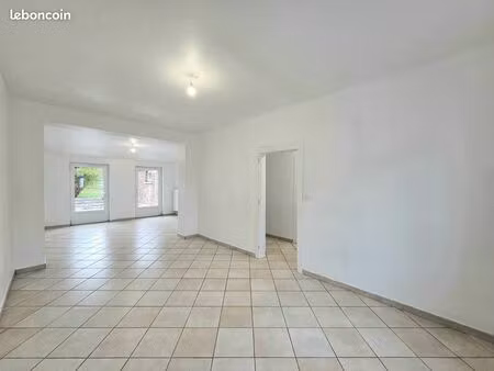 plain pied entierement renove