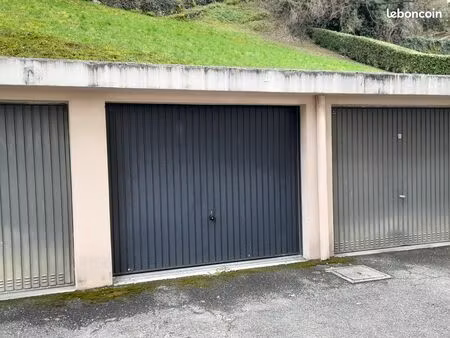 garage sécurisé à louer centre ville chambéry