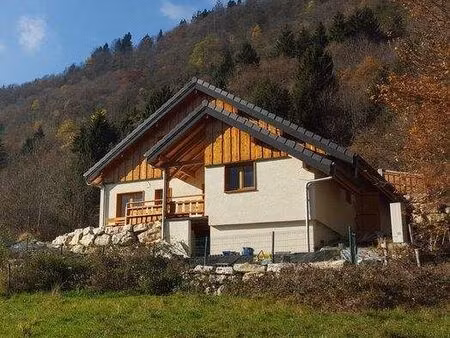 spacieuse récente maison t7campagne saint thibaud de couz 73160