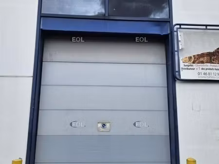 local d'activité 267 m²