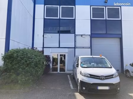 local d'activité 398 m²