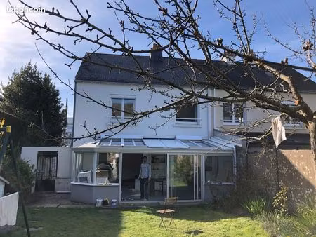 charmante maison arborée