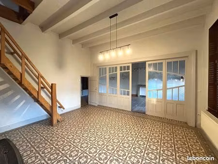 maison 8 pièces 190 m²