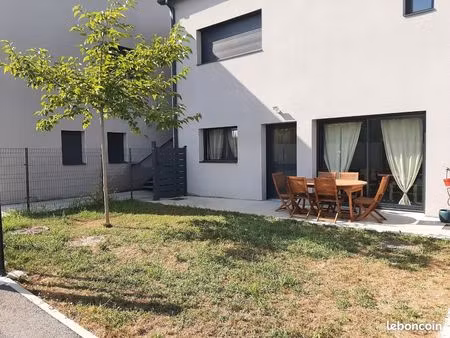 appartement meublé en rez-de-jardin