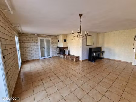 villa 5 pièces 115 m²