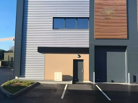 local 240 m² orvault