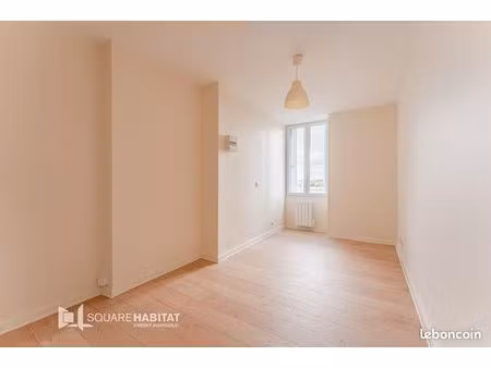 immeuble 16 pièces 348 m²